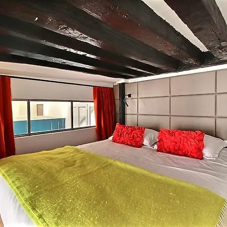 Relais Ferronnerie * Paris